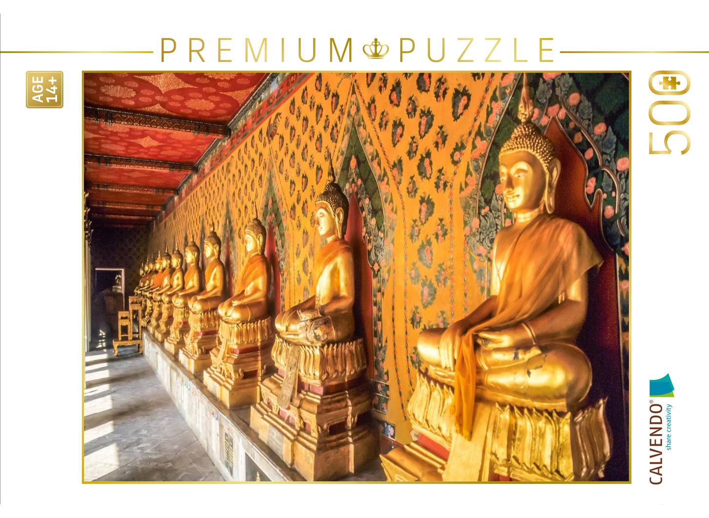 Goldene Buddha-Statuen im Grand Palace in Bangkok